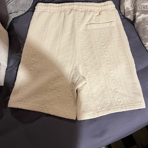 Men's Ivory Patterned Athletic Shorts - Picture 2 of 2